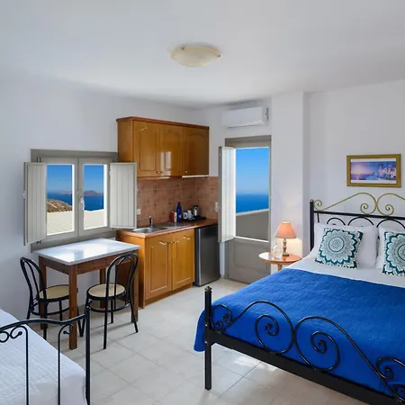 Aeolos Apartment *