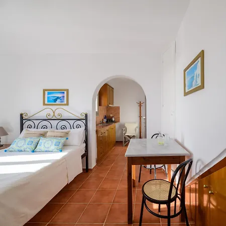 Aeolos Apartment Akrotírion