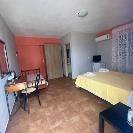 Aeolos * Akrotírion